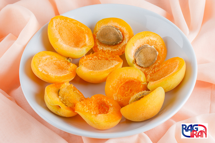 Dried Apricots Image 3